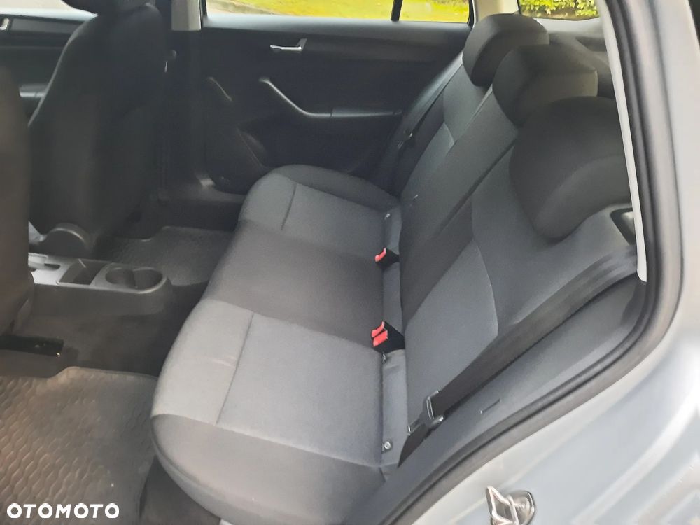 Skoda RAPID 1.0 TSI Ambition - 16