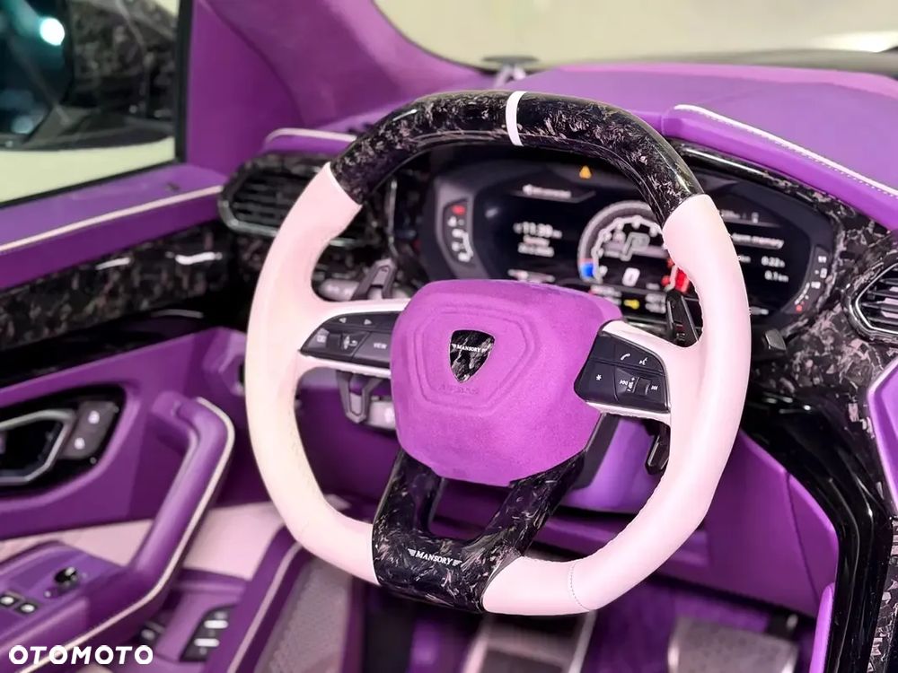 Lamborghini Urus - 12