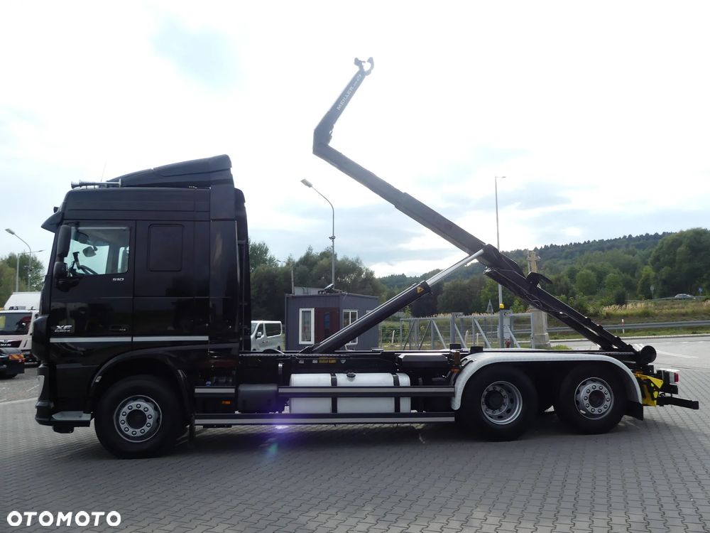 DAF XF 106.510 / 6x2 / HAKOWIEC / RETARDER / EURO 6 / OŚ SKRĘTNA / - 2