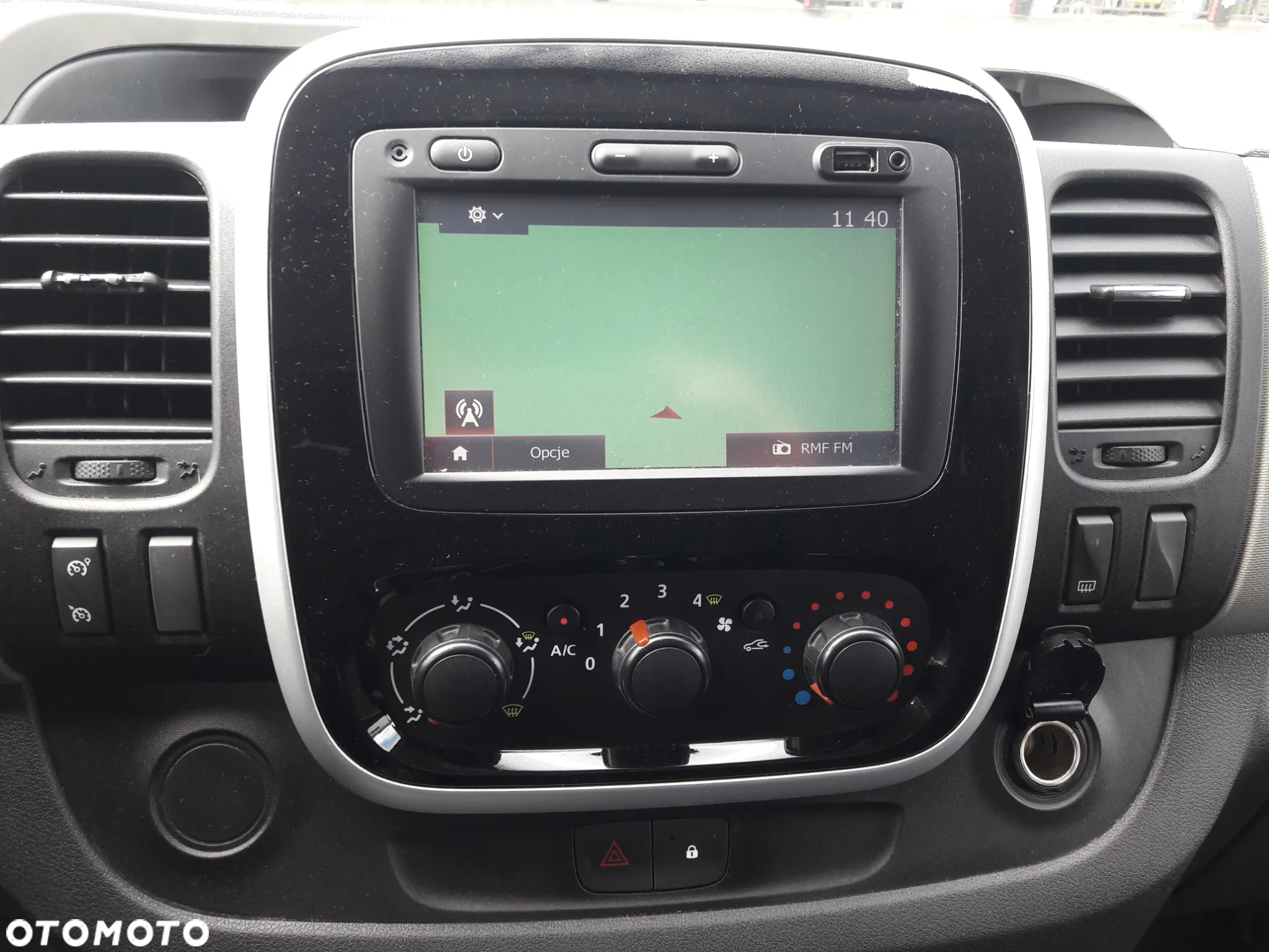 Renault TRAFIC - 9