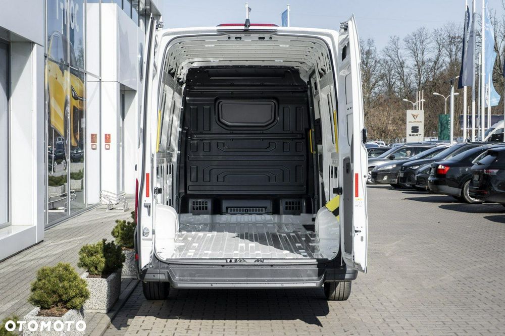 Volkswagen Crafter - 9