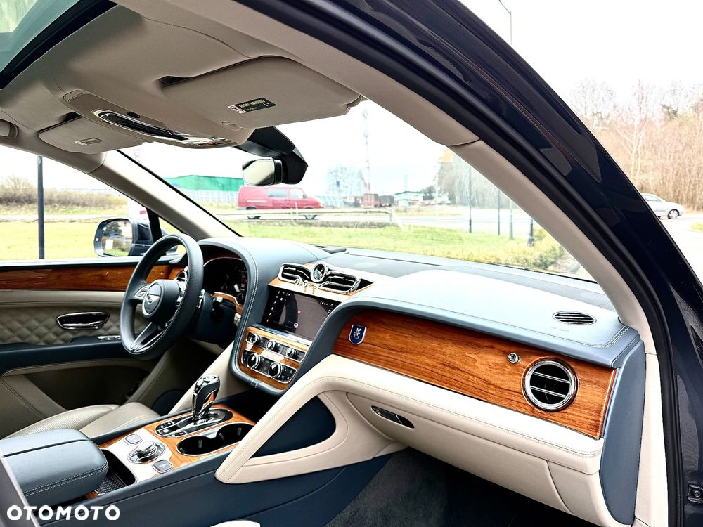Bentley Bentayga - 9