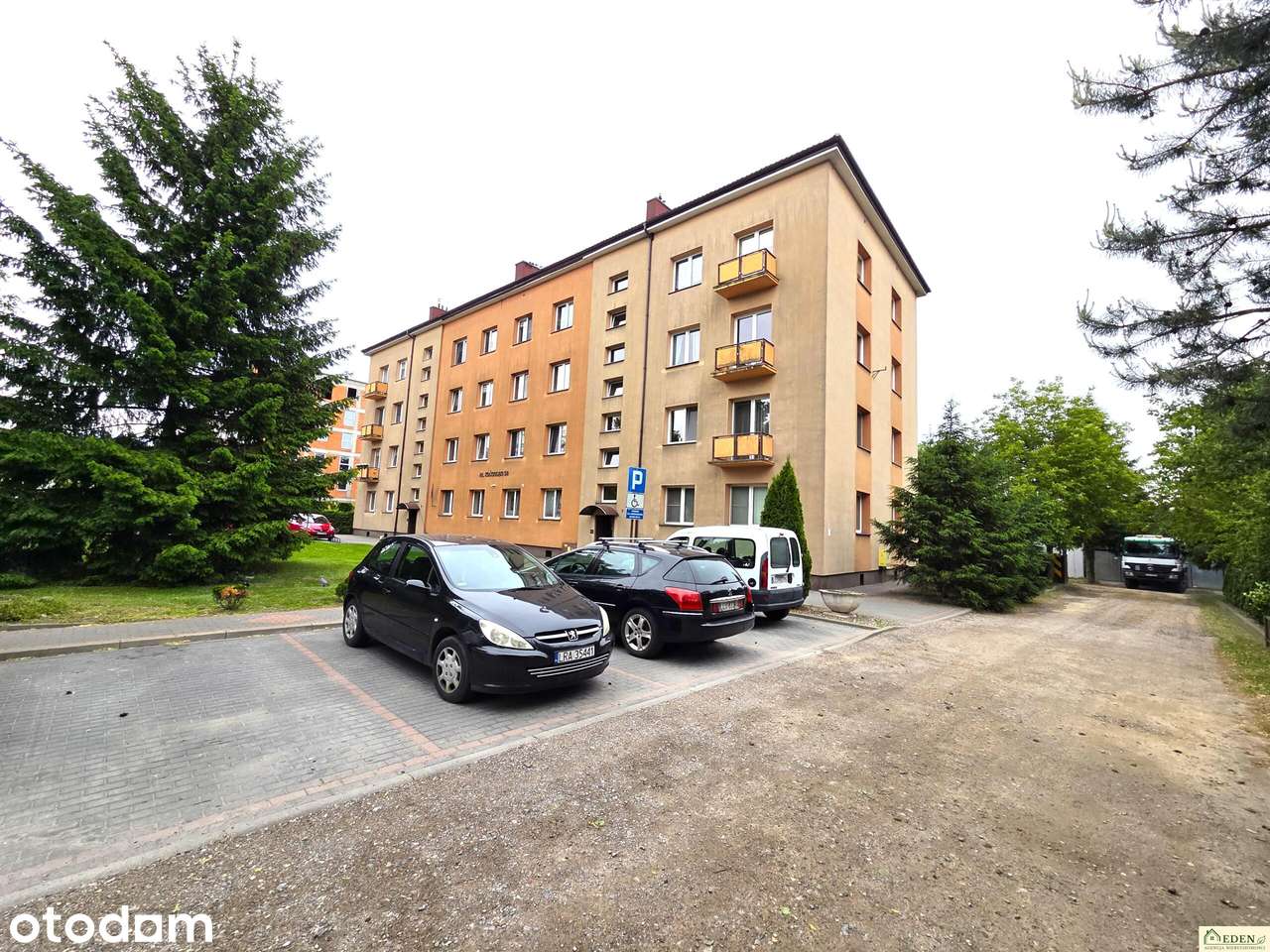 Na sprzedaż mieszkanie 49,65 m², 3 p. w Łukowie przy al. Kosciuszki.