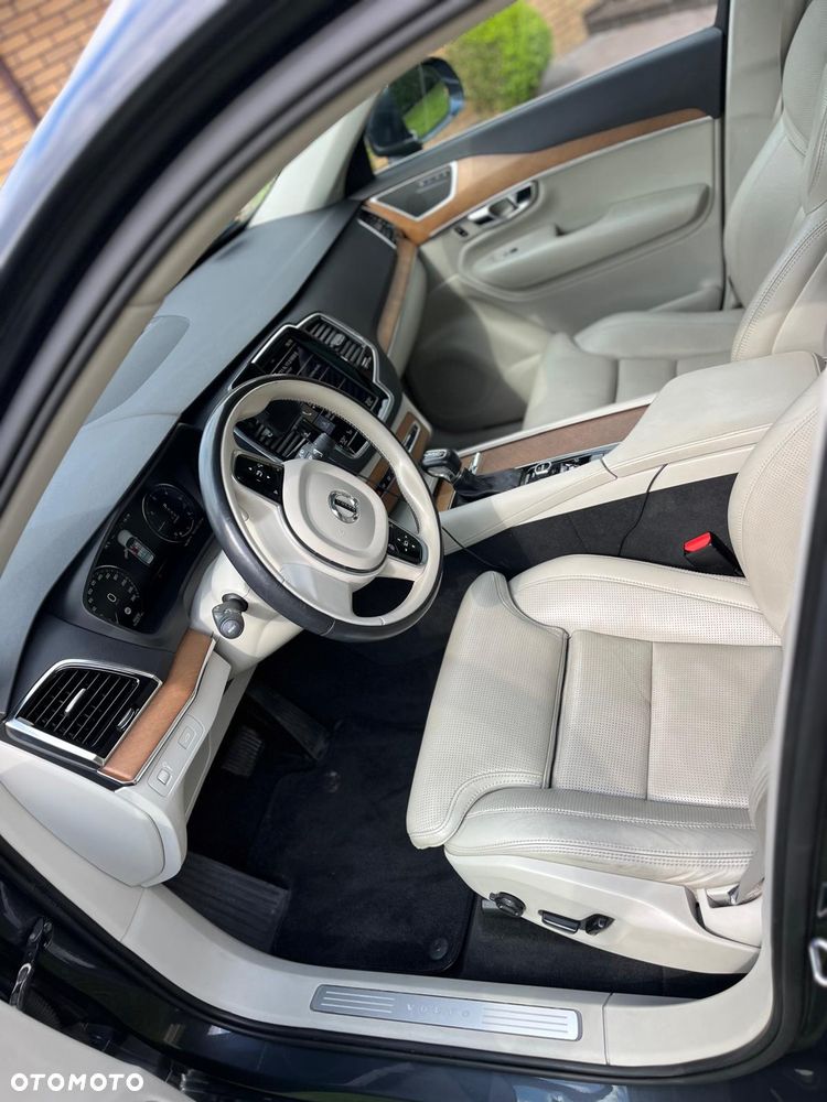 Volvo XC 90 D5 AWD Geartronic Inscription - 16