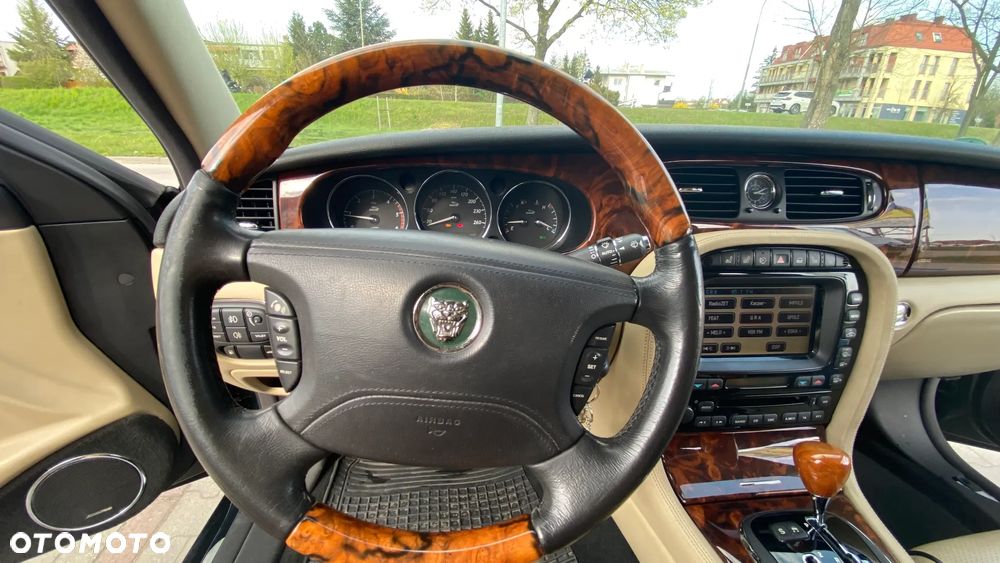 Jaguar XJ XJ6 2.7 D Executive - 16