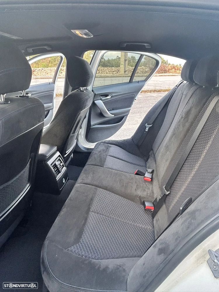 BMW 118 d Pack M - 9