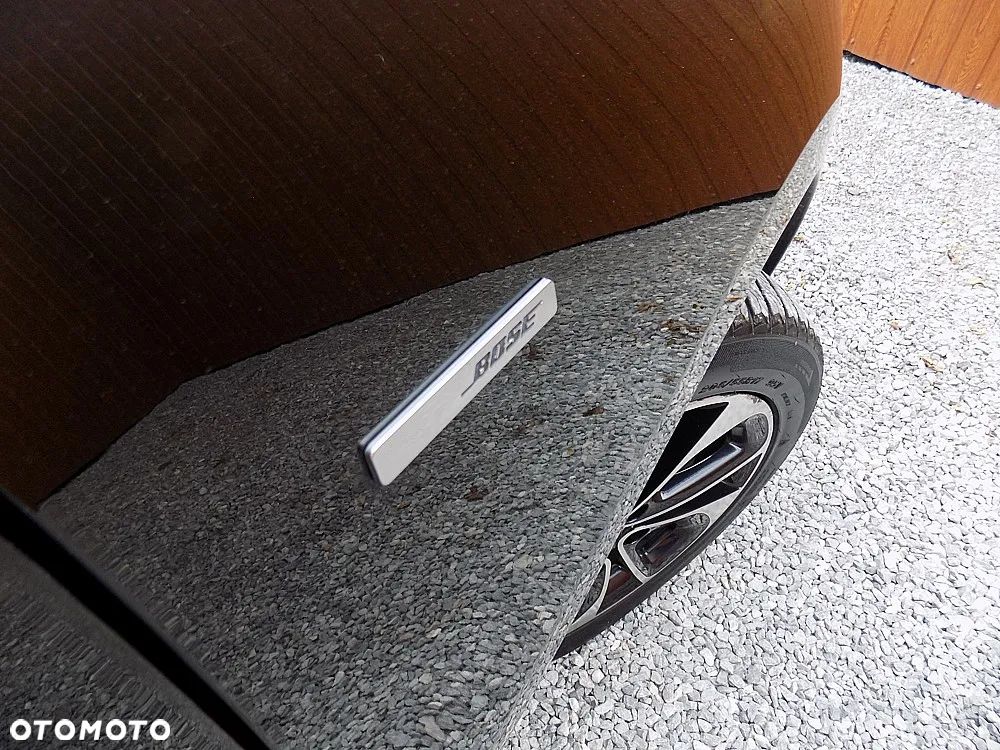 Renault Scenic ENERGY TCe 130 S&S Bose Edition - 32