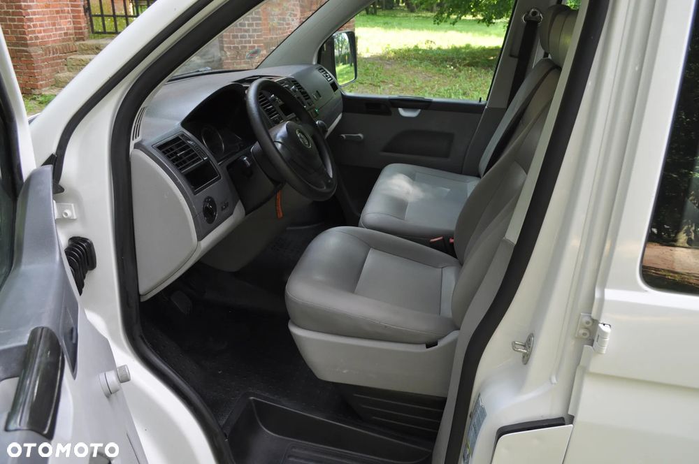 Volkswagen T5 - 4