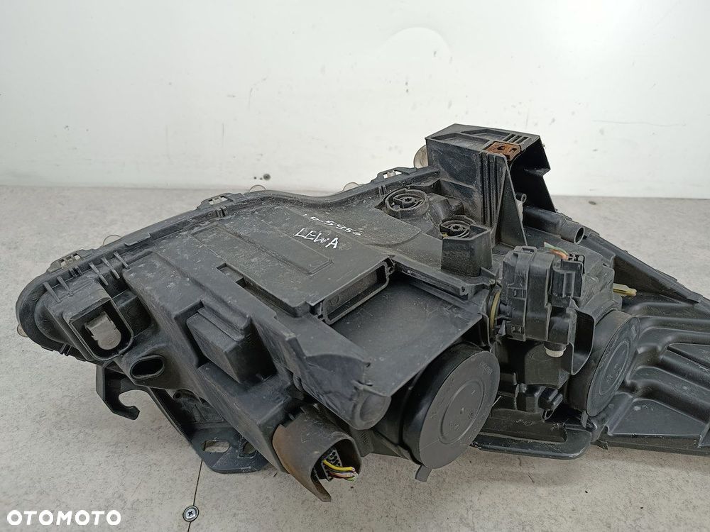 LAMPA PRZÓD LEWA PEUGEOT 5008 9682519180 89903106  VALEO - 9