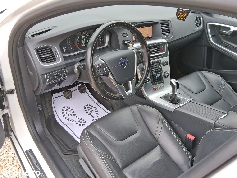 Volvo V60 - 11