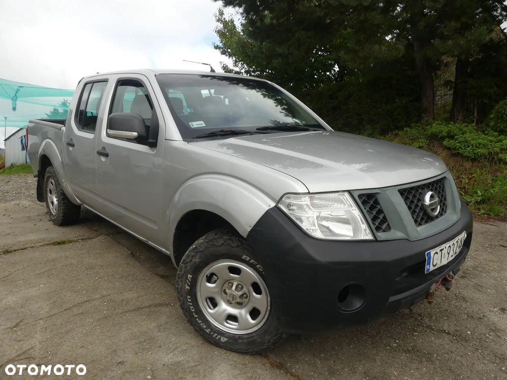Nissan Navara 2.5 D XE 140 - 12