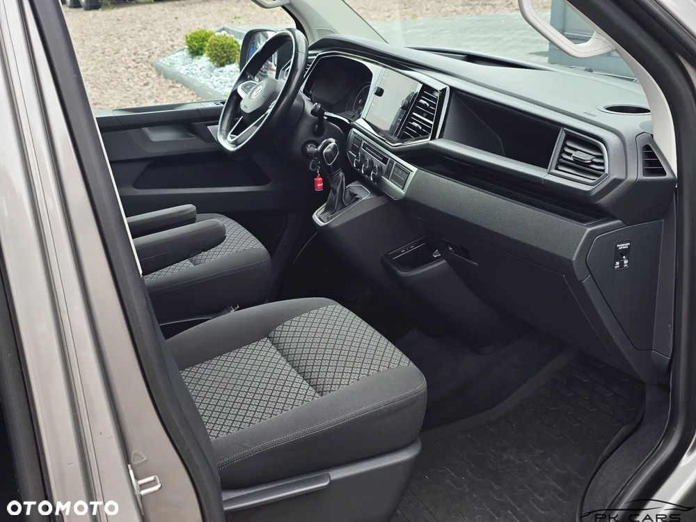 Volkswagen Multivan - 36