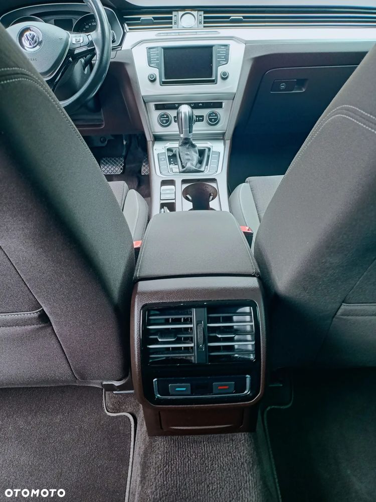 Volkswagen Passat 2.0 TDI BMT Comfortline DSG - 15