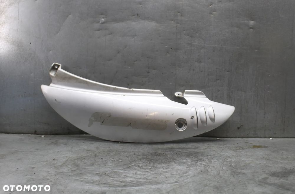 BMW F 650 F650 GS 03r bok boczek tył tylny ogon lewy - 1