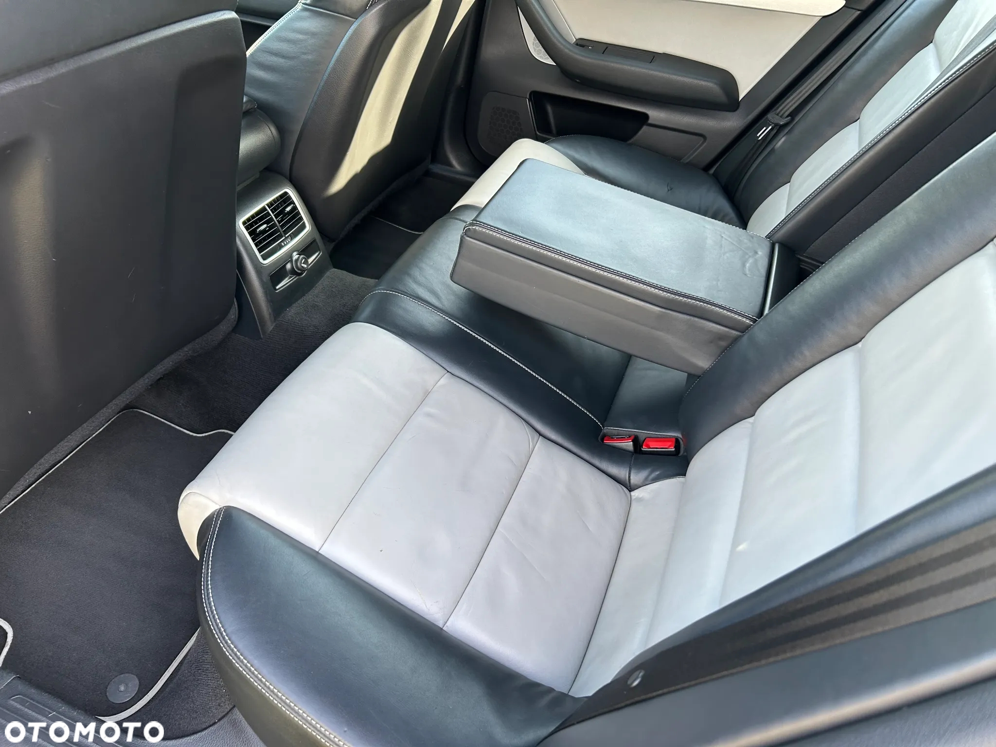 Audi A6 Avant 3.0 TDI DPF quattro - 11