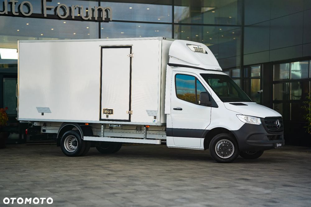 Mercedes-Benz Sprinter - 3