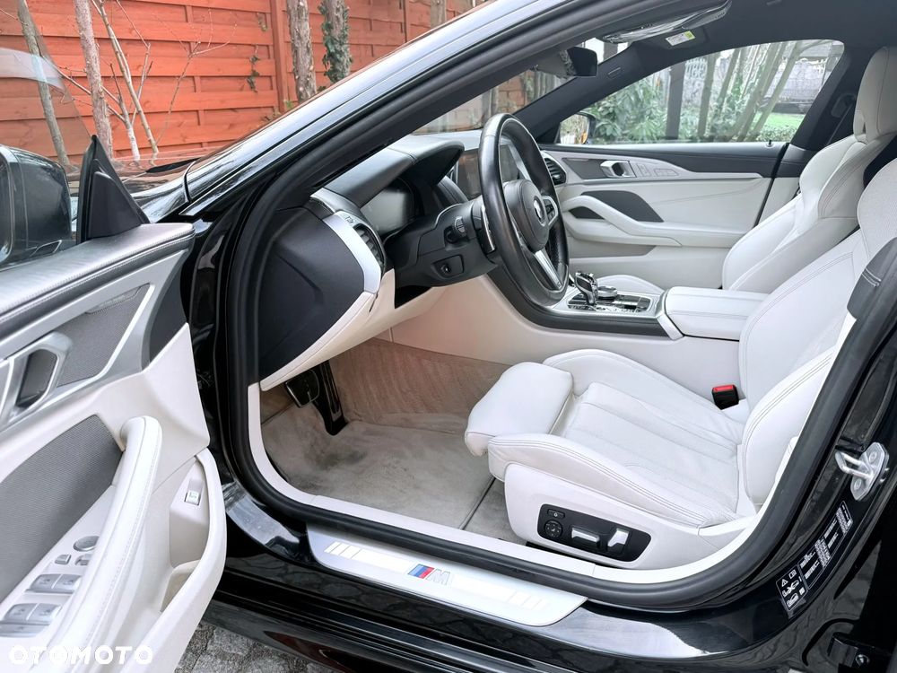 BMW Seria 8 - 20