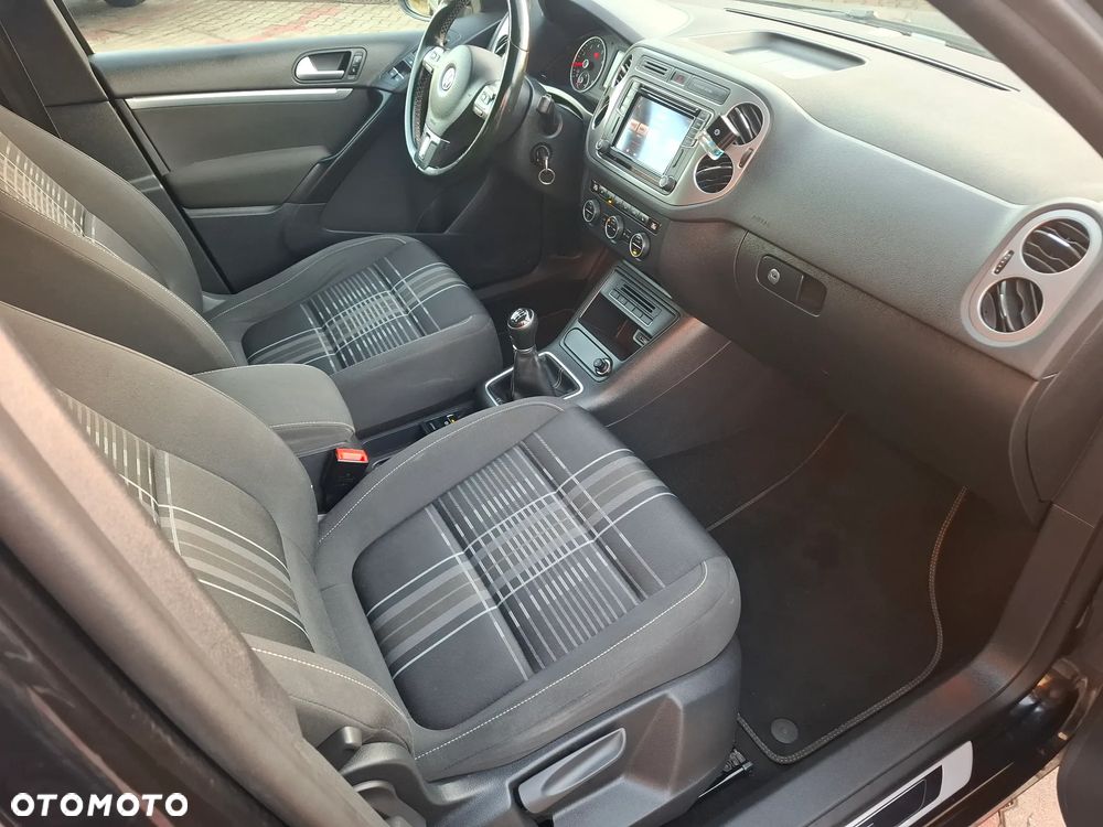 Volkswagen Tiguan 1.4 TSI BlueMotion Technology Lounge Sport & Style - 30