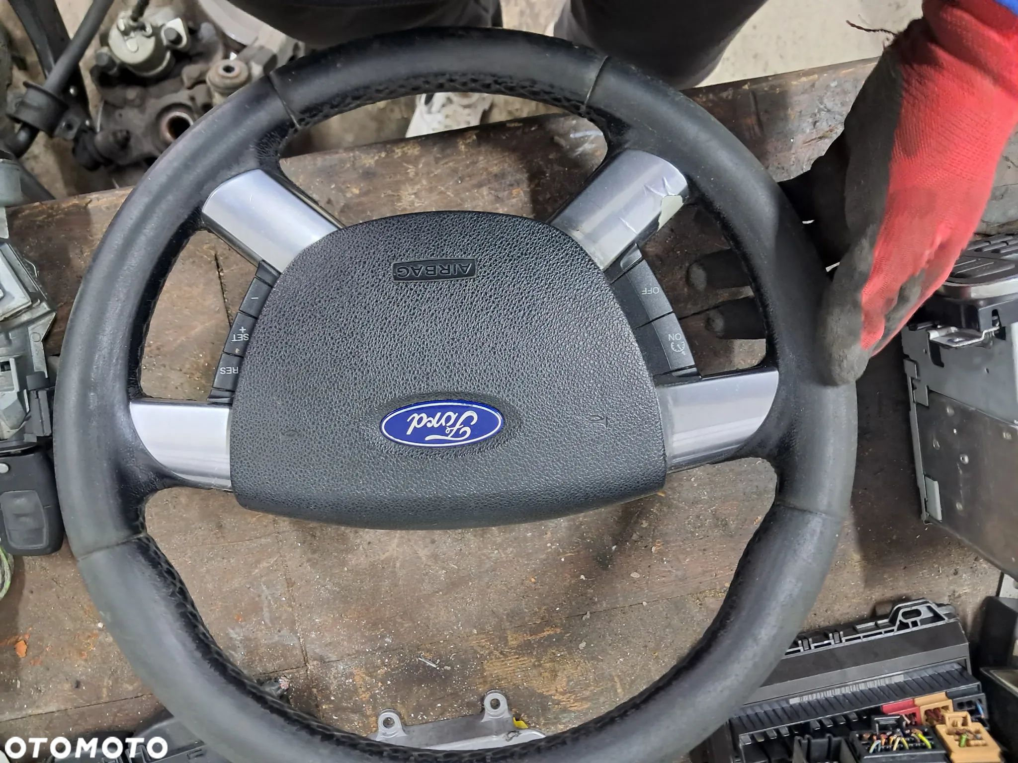 Ford Focus MKII LIFT Kierownica multifunkcyjna - 1