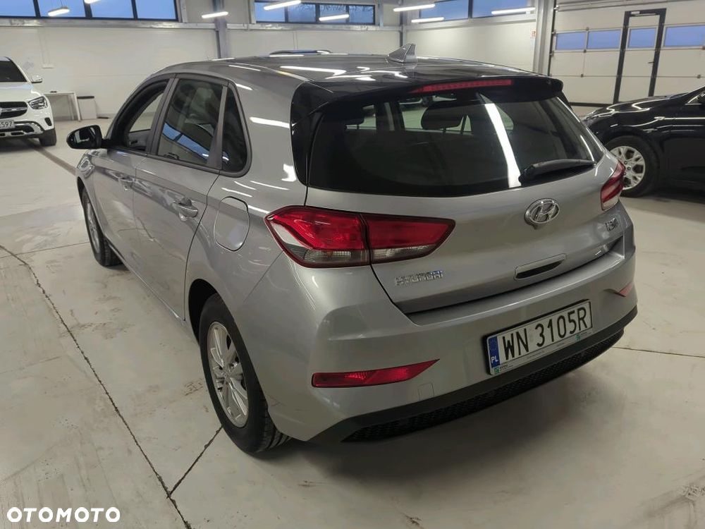 Hyundai i30 1.5 DPI Classic + - 3