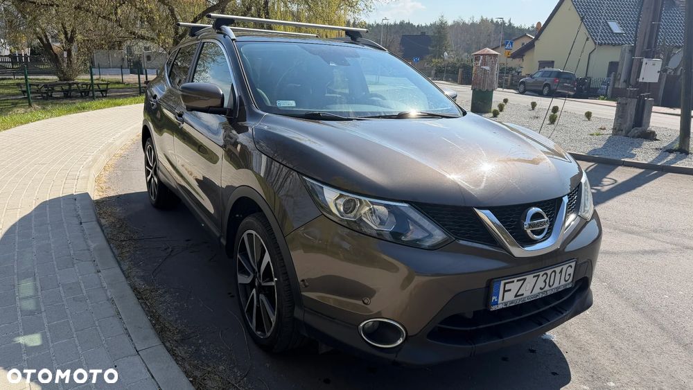 Nissan Qashqai 1.6 DCi 4x4 Tekna - 4