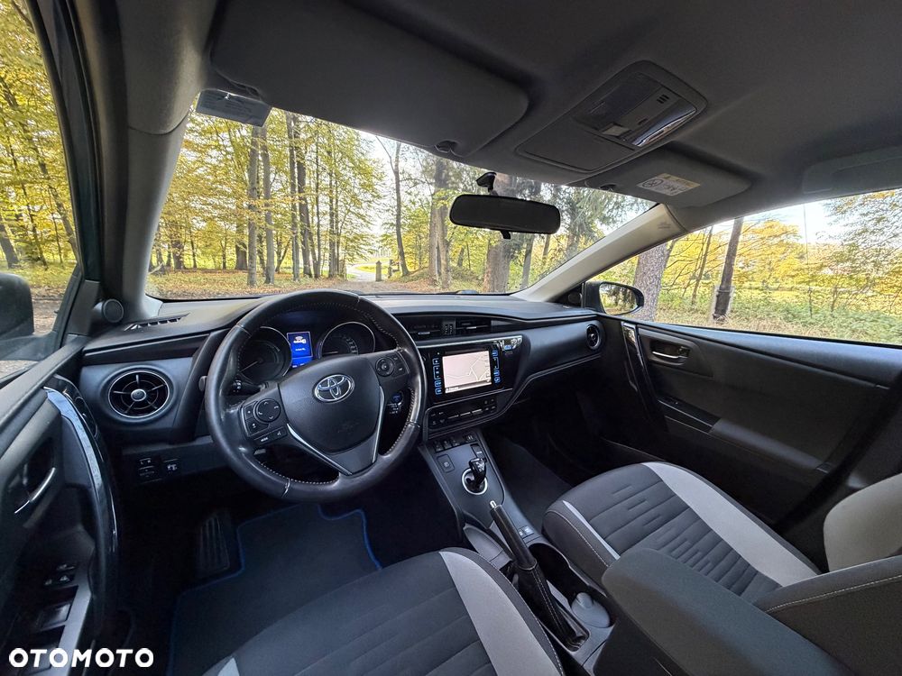 Toyota Auris 1.8 HSD Luna - 10