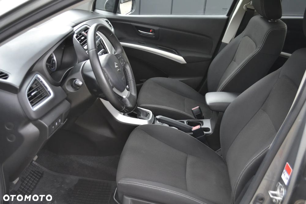 Suzuki SX4 S-Cross 1.4 T Premium 4WD - 18