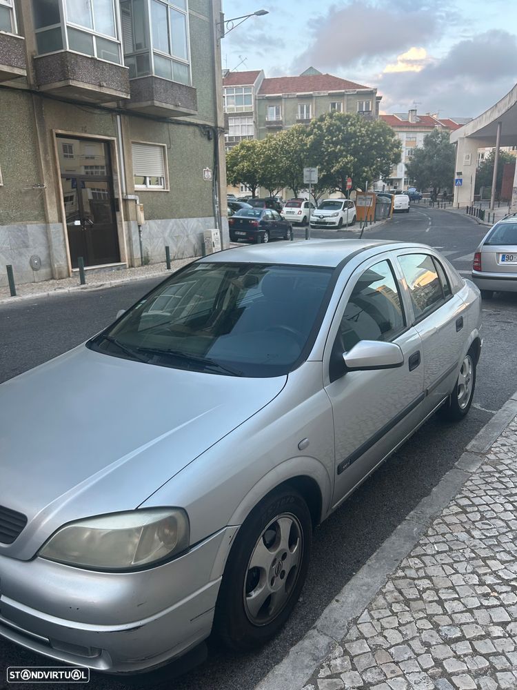 Opel Astra 1.4 100 - 1