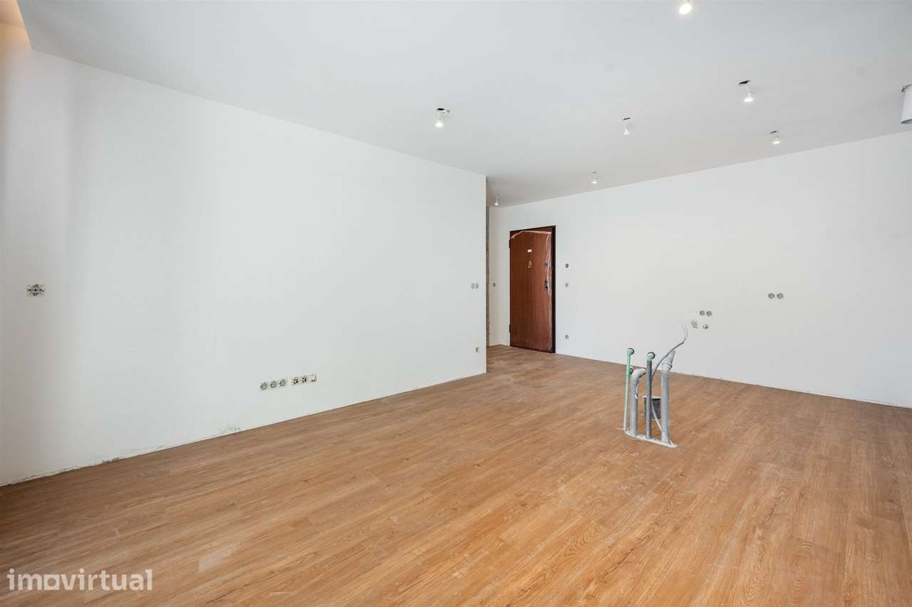 Apartamento T1 Venda em Braga (Maximinos, Sé e Cividade),Braga - Grande imagem: 3/23