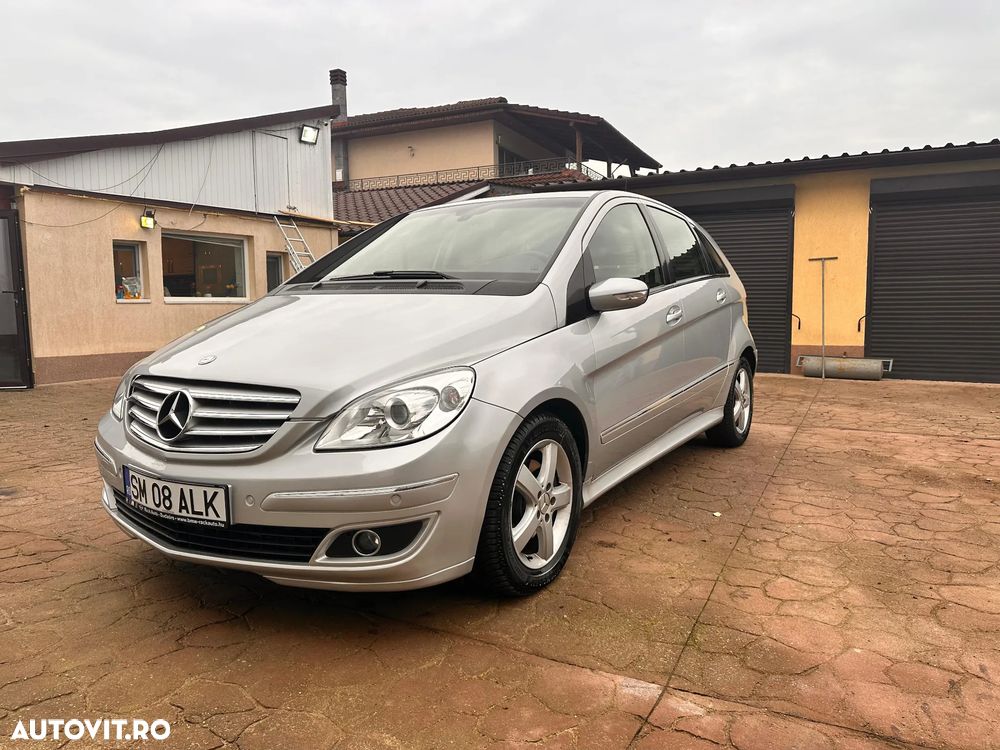 Mercedes-Benz B 180 - 5