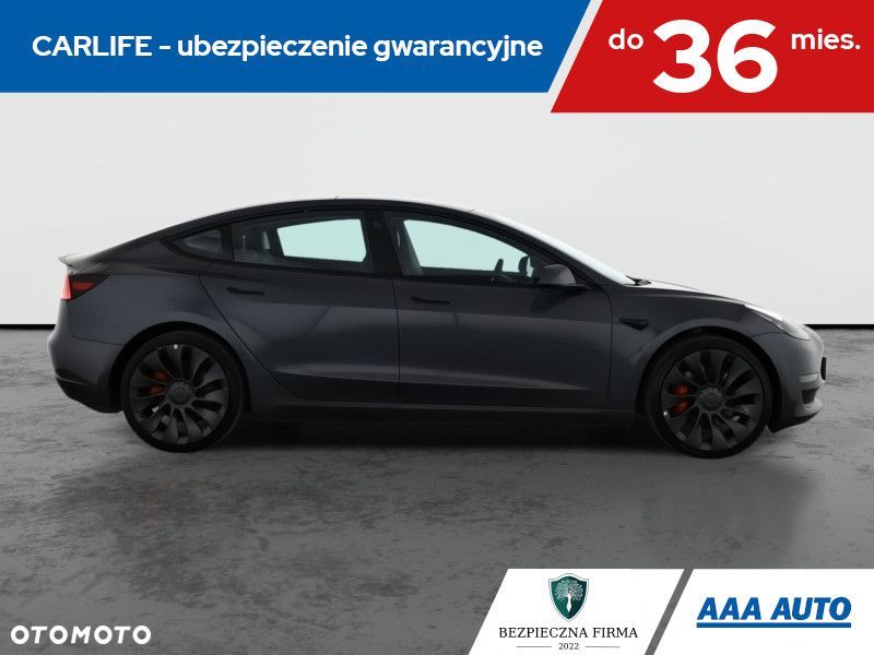 Tesla Model 3 - 8