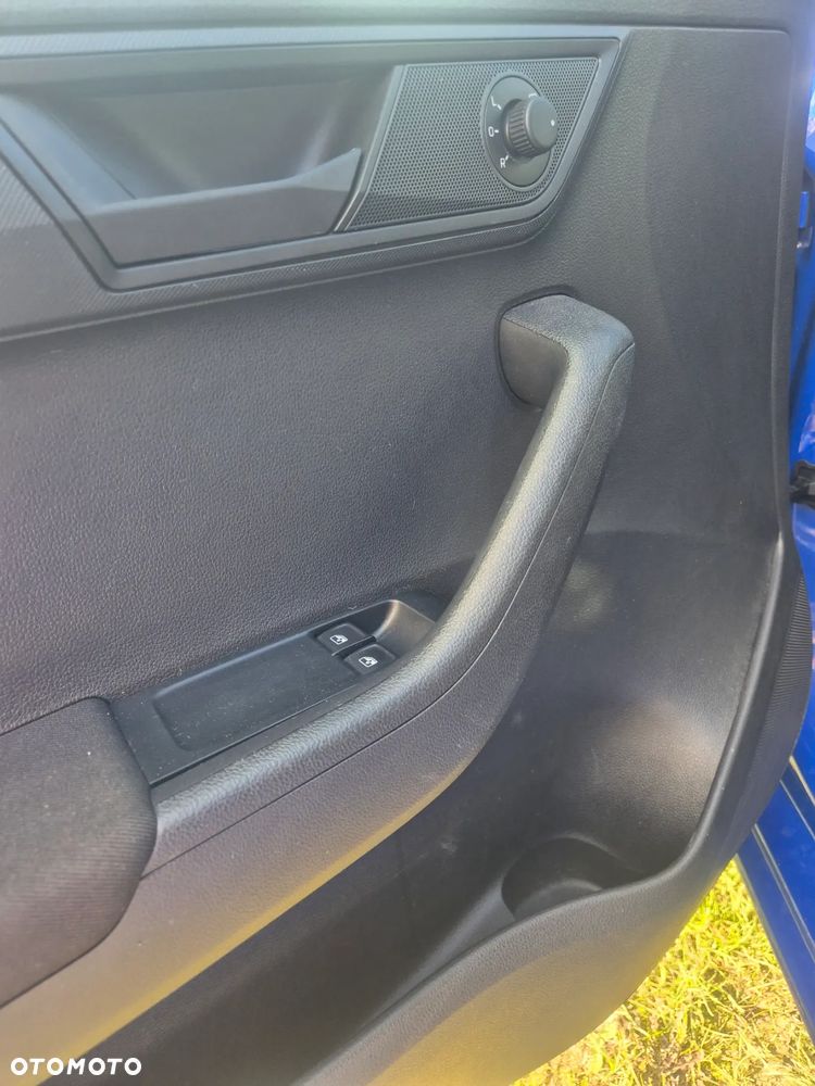 Skoda Fabia 1.0 Active - 10