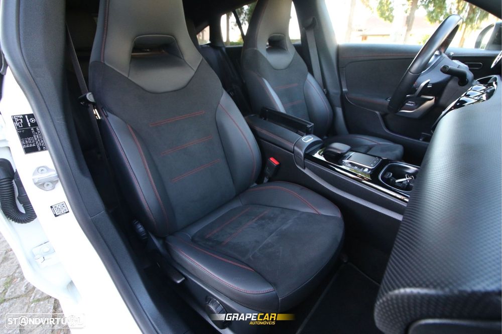 Mercedes-Benz CLA 250 e Shooting Brake AMG Line - 13