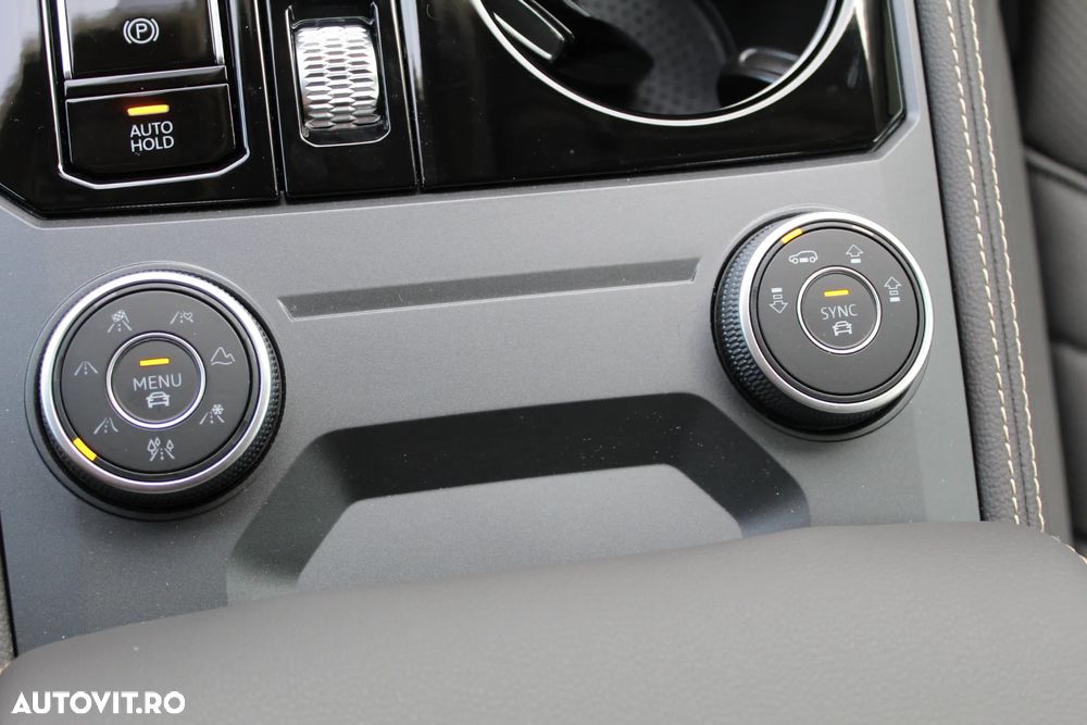 Volkswagen Touareg 3.0 V6 TDI SCR 4Motion Automatik Elegance - 12