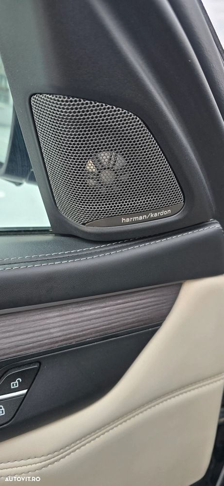 BMW X6 xDrive30d - 11