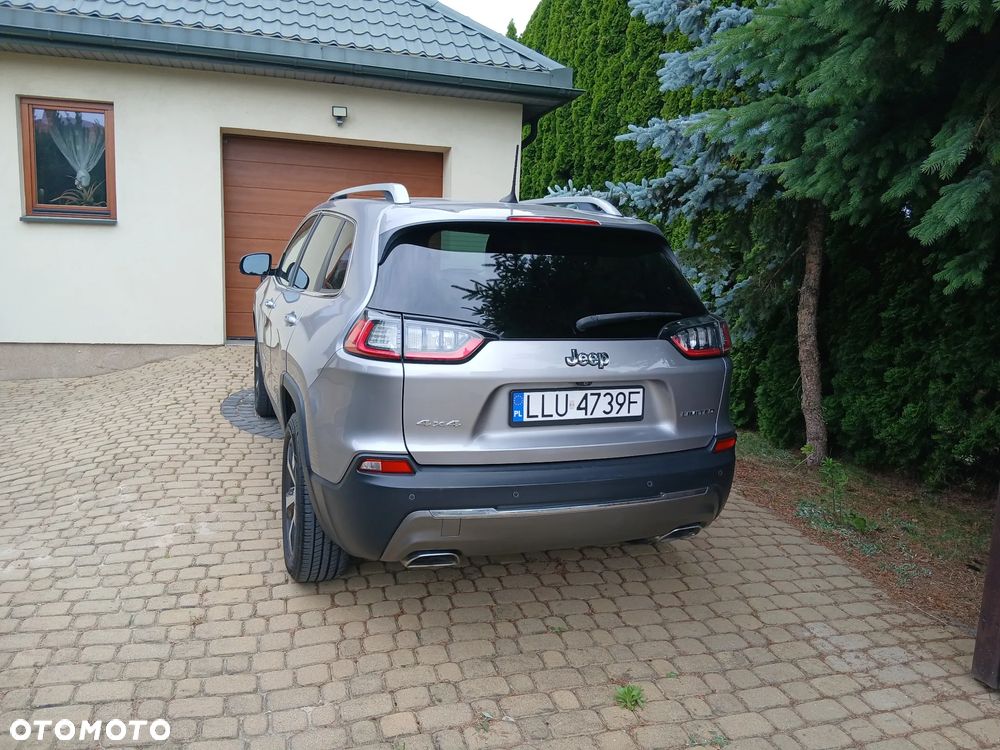 Jeep Cherokee - 3