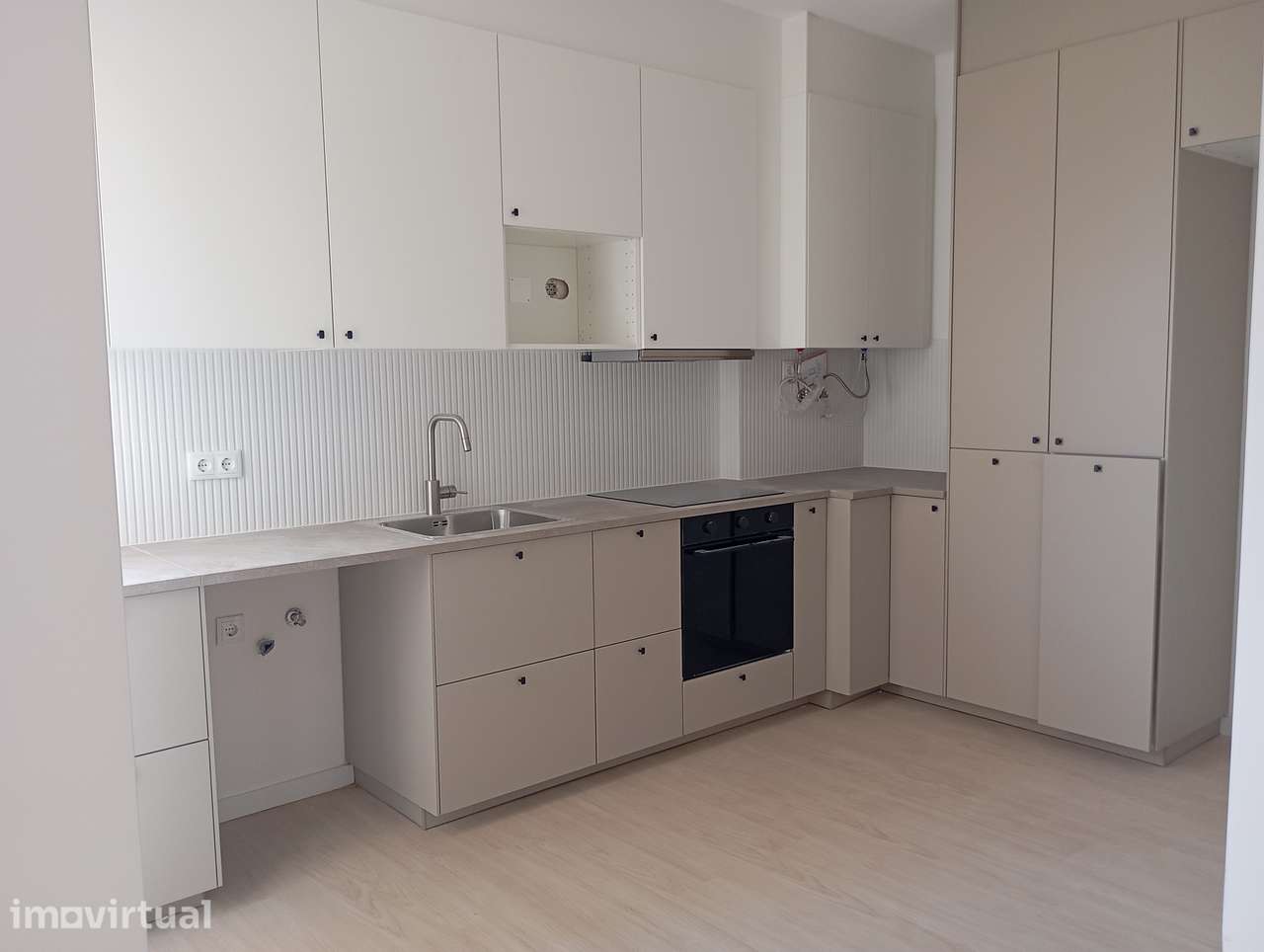 Apartamento T3 com varanda no Barreiro - Grande imagem: 2/40
