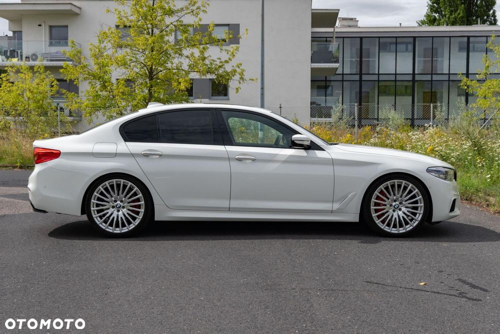 BMW Seria 5 M550i xDrive sport - 7