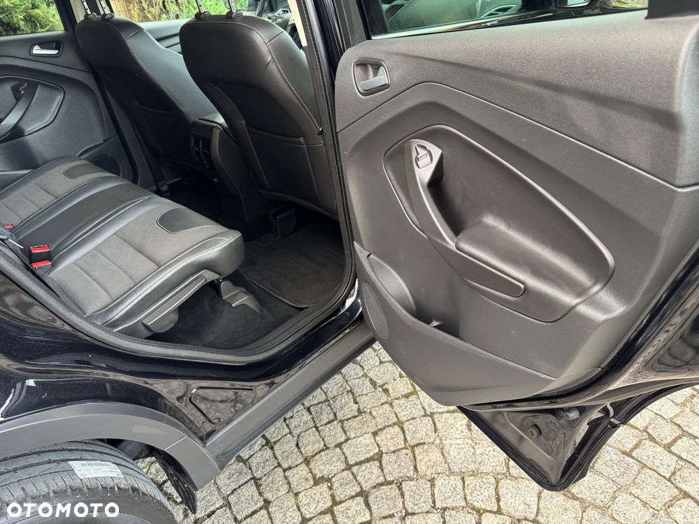 Ford Kuga 2.0 TDCi 4x4 Titanium - 23