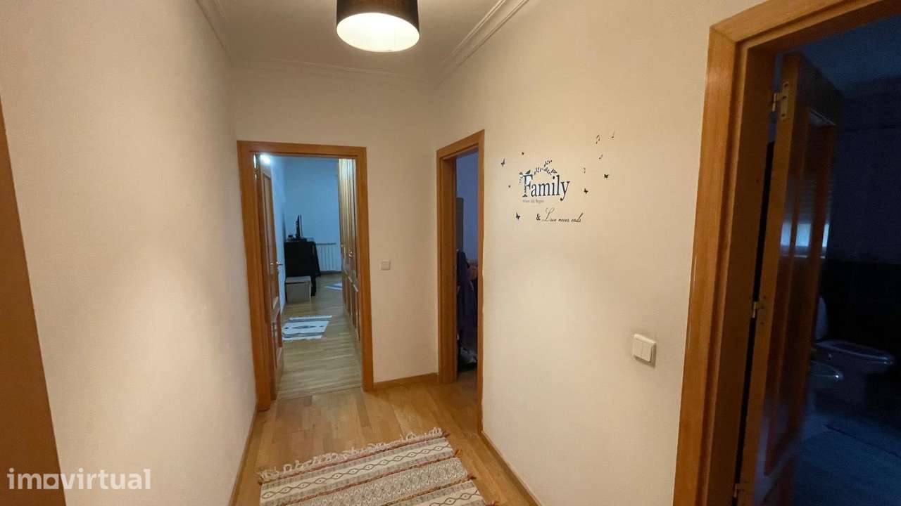 Apartamento t4 na rua Montes Herminios Covilhã - Grande imagem: 4/19