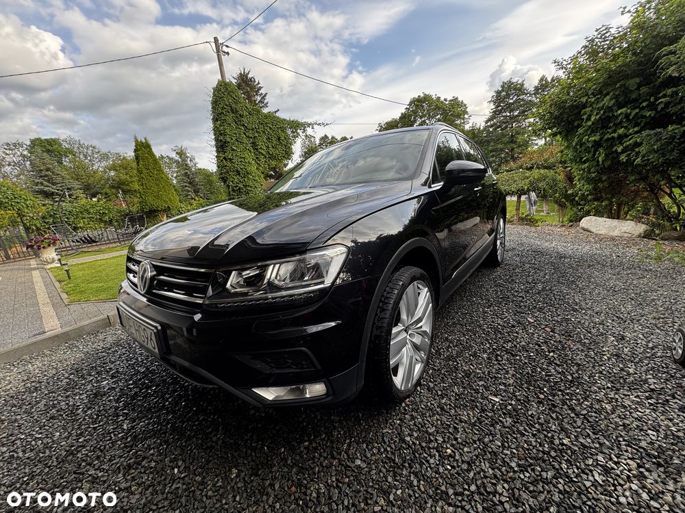 Volkswagen Tiguan - 1