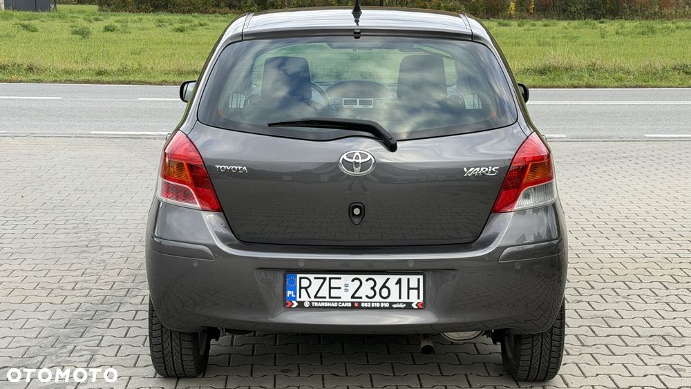 Toyota Yaris 1.33 VVT-i Life - 11