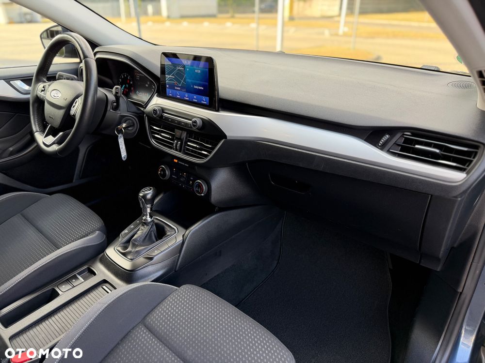 Ford Focus 1.0 EcoBoost Titanium Business - 9