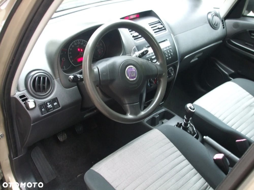 Fiat Sedici 1.9 Multijet 4x2 Dynamic Plus - 31