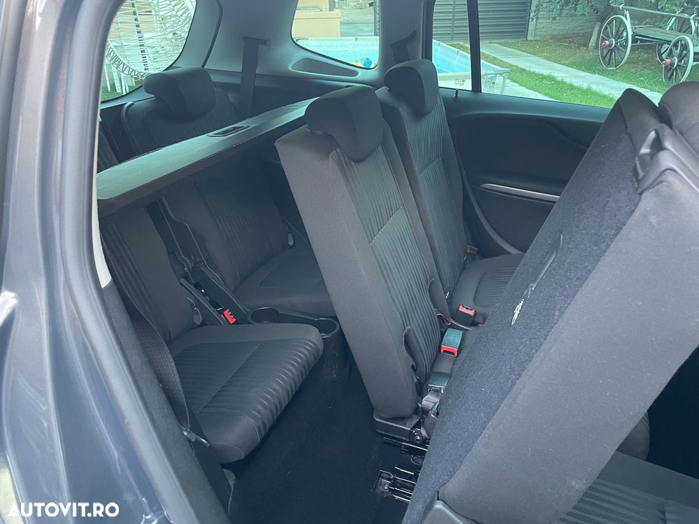 Opel Zafira - 8