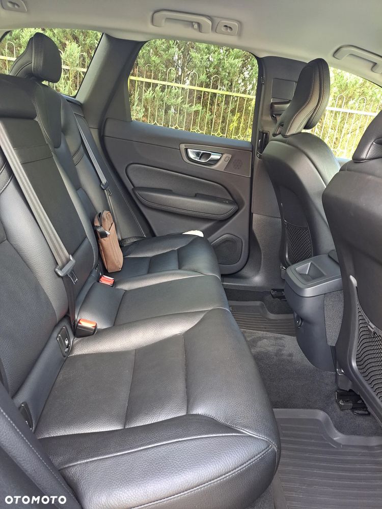 Volvo XC 60 B4 B Inscription - 25