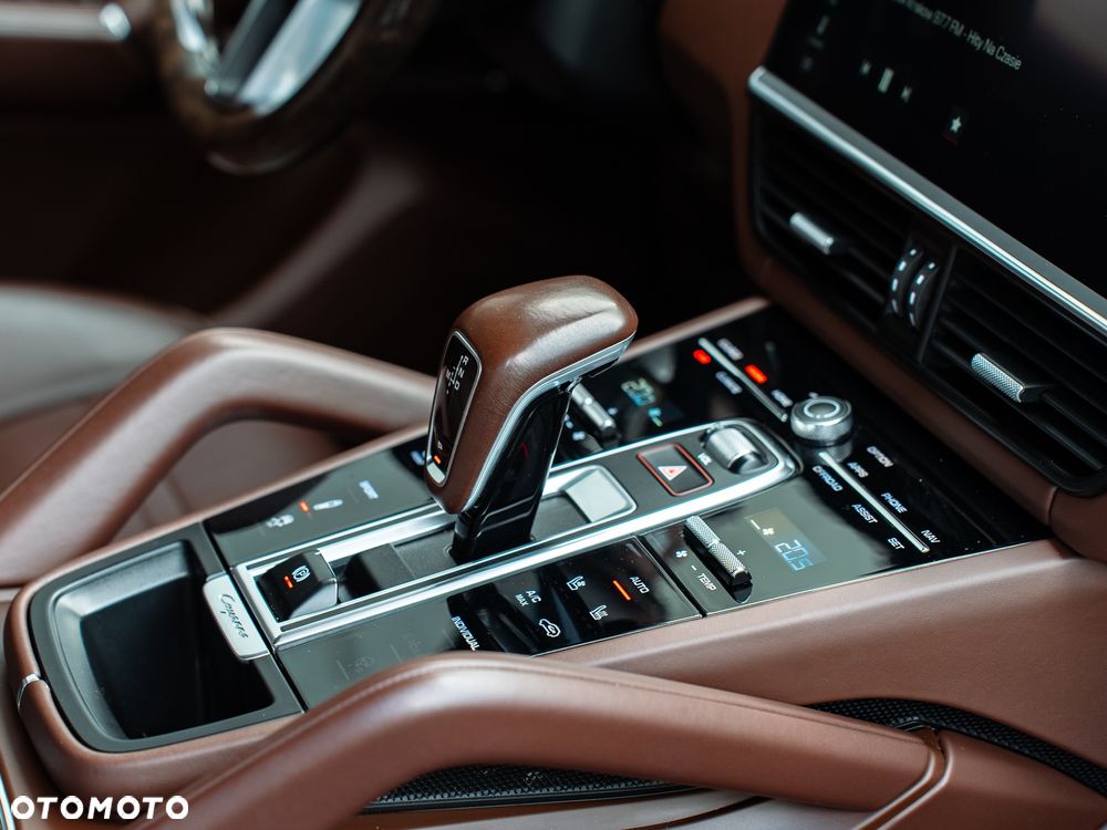 Porsche Cayenne S - 9