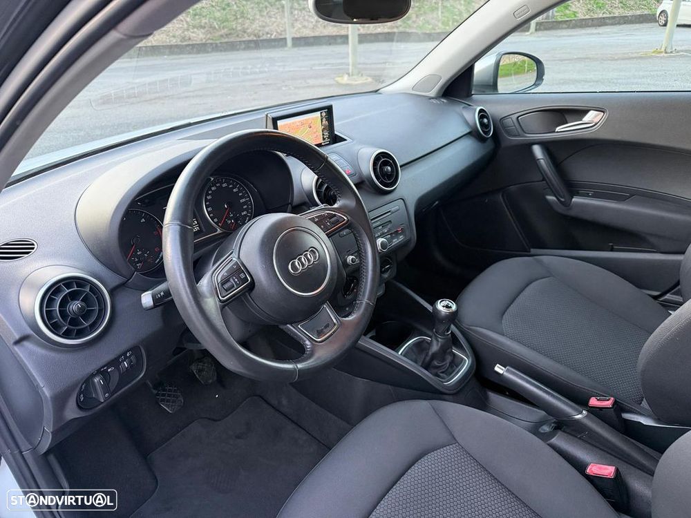 Audi A1 Sportback 1.6 TDI S-line - 9