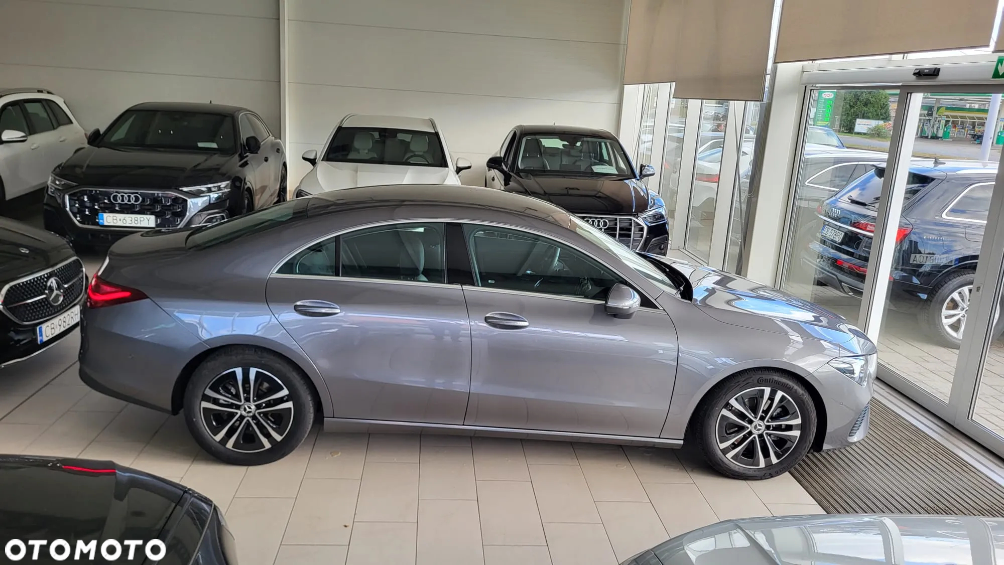 Mercedes-Benz CLA 200 7G-DCT - 4