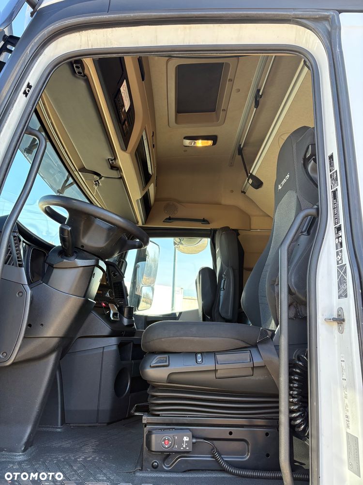 Mercedes-Benz Actros - 13